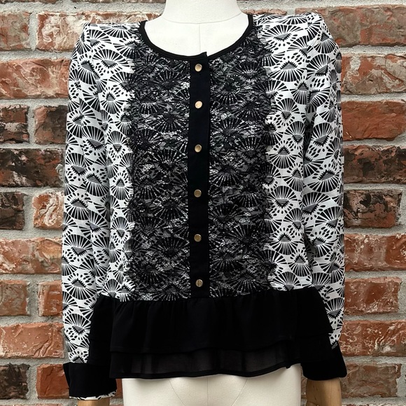 Stylebook Tops - Stylebook black and white lace long sleeve peplum top / S / Excellent condition